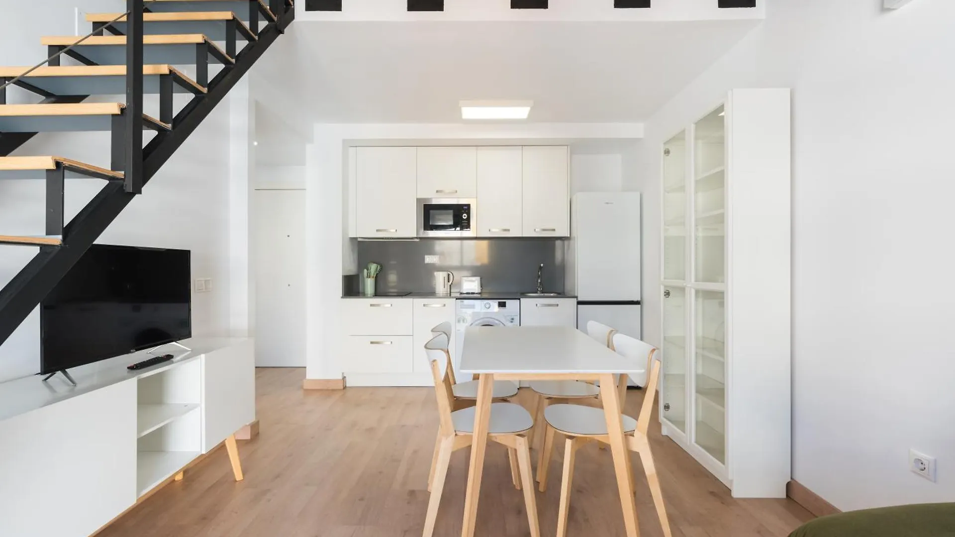 Apartment Wintowinrentals Comfort Stay In Malaga